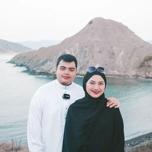 172 Hari Bersama, Ini 6 Potret Perjalanan Cinta Nadzira Shafa dan Ameer Azzikra