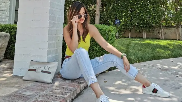 FOTO: Gaya OOTD Nia Ramadhani, Memesona Bak ABG