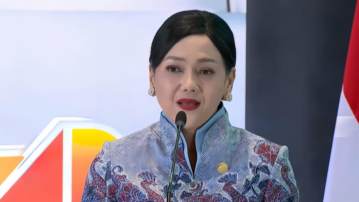 Bos OJK Ajak Investor Perluas Investasi di Bursa Karbon hingga Mineral