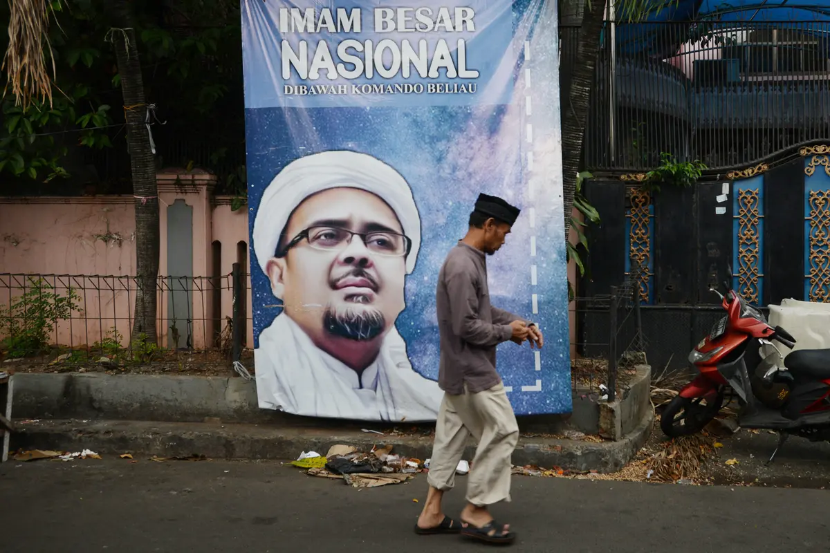 FOTO: Suasana Sekitar Markas FPI Pasca Dibubarkan Pemerintah