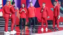 Peraih medali emas Asian Games 2018 dari cabor wushu, Lindswell Kwok pada Konser Terima Kasih Indonesia untuk Para Juara di Studio 5 Indosiar, Selasa (4/9). Acara itu wujud apresiasi akan prestasi atlet selama Asian Games. (Liputan6.com/Immanuel Antonius)