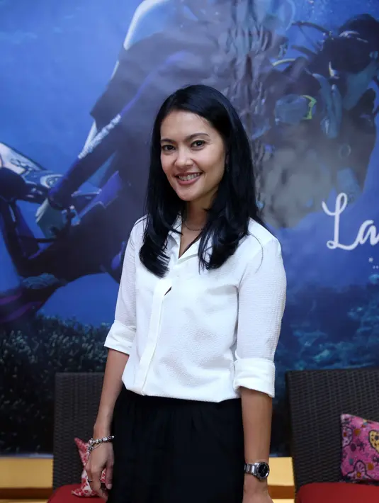 Kehadiran spesies langka ikan pari yang sangat penting untuk pengambilan gambarnya. Apalagi spesies ikan pari, Manta Ray itu susah untuk diprediksi kemunculannya. (Nurwahyunan/Bintang.com)