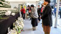 Ketua Dewan Perwakilan Rakyat (DPR) Puan Maharani bersama bersama Presiden ke-5 RI Megawati Soekarnoputri menyambangi lokasi tragedi Itaewon di Seoul, Korea Selatan. (Istimewa)