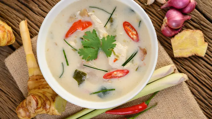 Soto Ayam Kuah Santan