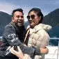 Raffi Ahmad dan Nagita Slavina menikmati keindahan Milford Sound di Selandia Baru (Dok.Instagram/@raffinagita1717/https://www.instagram.com/p/B42GAgwhCSK/Komarudin)