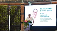 Menteri Lingkungan Hidup Moh Jumhur Hidayat di Dusun Bambu Bandung Barat