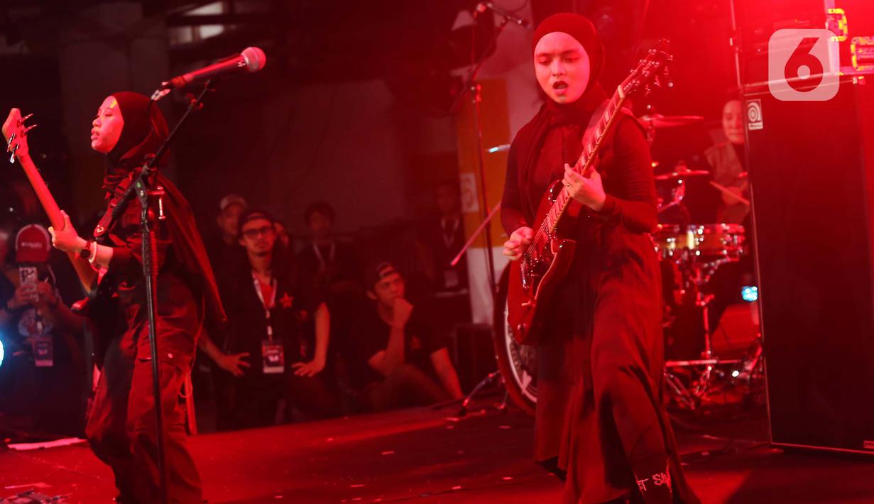 Band ini mengombinasikan elemen-elemen metal yang akrab dengan lirik penuh semangat dan pemberontakan. (Liputan6.com/Angga Yuniar)