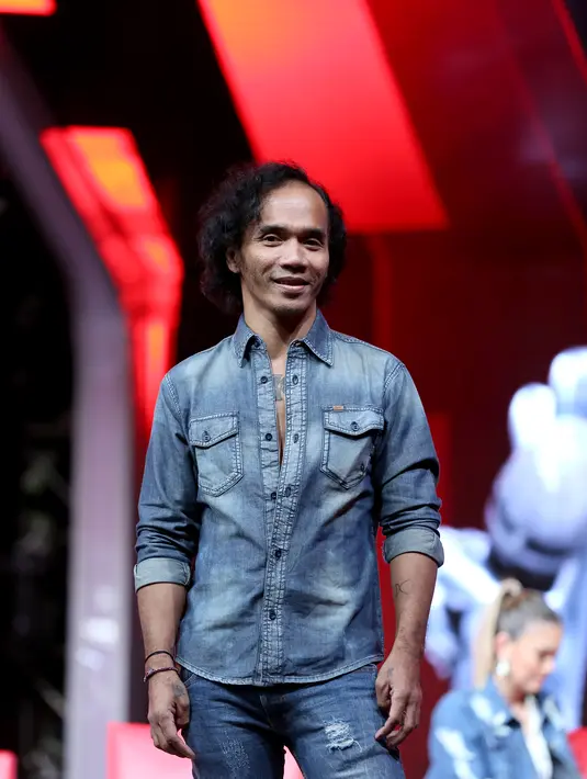 Bersama coach yang lain, bisa mewakili suara bangsa. (Foto: Andy Masela/Bintang.com)