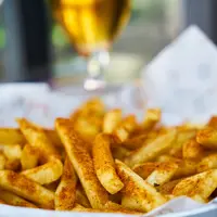 ilustrasi kentang goreng/copyright by enginakyurt (Shutterstock)