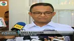 Anies mengaku sudah berbicara dengan warga dan akan merelokasi bangunan yang didirikan di bantaran sungai.