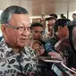 Menteri Energi dan Sumber Daya Mineral (ESDM) Arifin Tasrif ditemui di JCC Senayan, Jakarta, Rabu (14/8/2024). Arifin menjelaskan mengenai rencana suntik mati PLTU Suralaya. (arief/Liputan6.com)