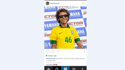Valentino Rossi mengenakan Jersey Nasional Brazil bernomor 46. (foto/instagram/valeyellow46)