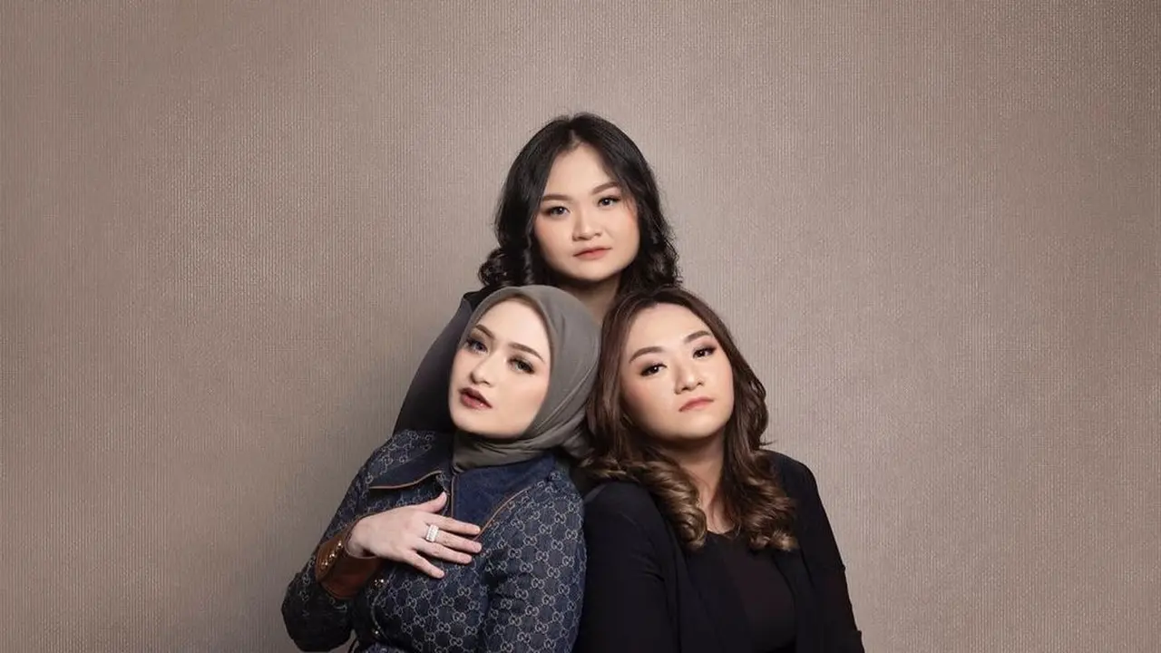6 Momen Eratnya Hubungan Saudara Nathalie Holscher Bareng Adiknya, Saling Menguatkan