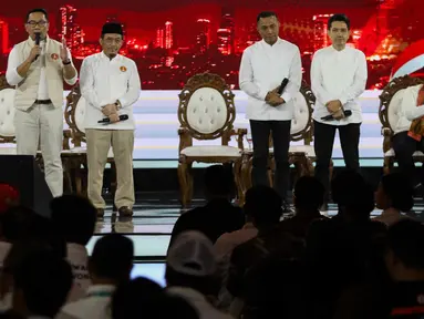 Komisi Pemilihan Umum (KPU) Provinsi DKI Jakarta menggelar debat perdana calon gubernur dan calon wakil gubernur DKI Jakarta di JIExpo, Kemayoran, Jakarta Pusat, Minggu (6/10/2024). (Liputan6.com/Herman Zakharia)