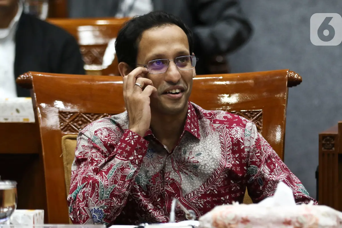 Menteri Nadiem Bahas Penghapusan UN Bersama DPR