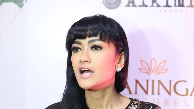 [Bintang] Julia Perez