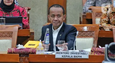 Menteri Investasi/Kepala Badan Koordinasi Penanaman Modal (BKPM) Bahlil Lahadalia saat rapat kerja dengan Komisi VI DPR di Jakarta, Rabu (14/12/2022). Rapat tersebut membahas kinerja Kementerian Investasi/BKPM dan target investasi sampai Desember 2022. (Liputan6.com/Angga Yuniar)