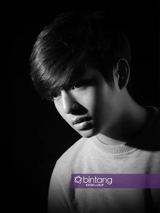 Setelah selesai ujian, bersama dengan keluarga ke Jakarta. Ia lantas bermain dalam sinetron Malu-malu Kucing. Di sinetron ini, ia juga bermain dengan Amanda Manono. Tidak memiliki pengalaman akting, membuatnya bingung. (Deki Prayoga/Bintang.com)