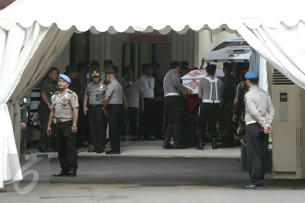 20160321- Jenazah Korban Jatuh Heli TNI Tiba di RS Polri -Jakarta- Yoppy Renato