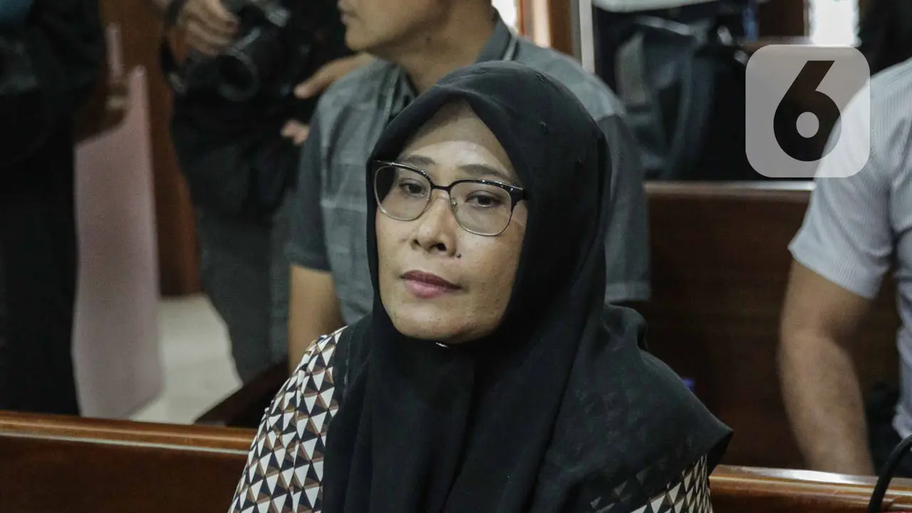 Mirawati Basri Jalani Sidang Dakwaan Suap Impor Bawang Putih