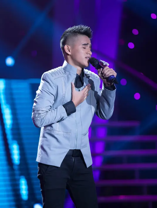 Ilham tampil di konser eliminasi digelar pada Selasa (9/2/2016) malam, ia pun tak sendiri melainkan bersama Hayati dan Meisya dalam  grup 2.  Mereka unjuk gigi untuk menampilkan performa yang maksimal. (Dezmond Manullang/Bintang.com)