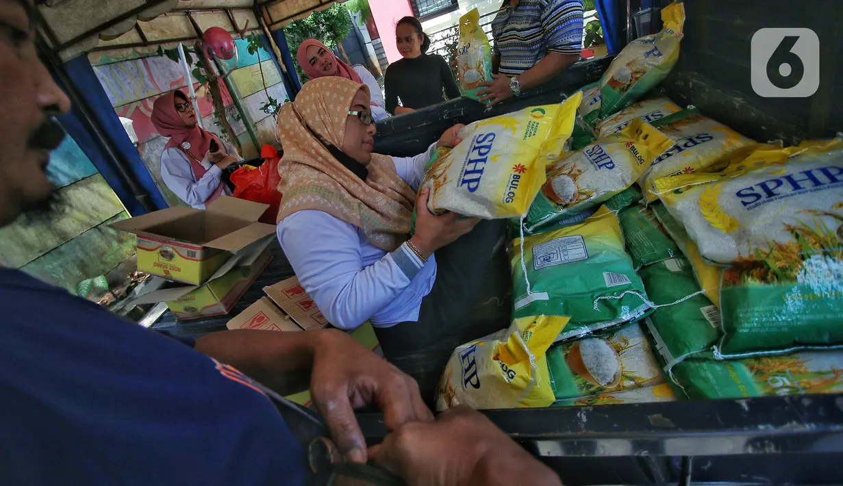 Belakangan ini harga beras tengah mengalami kenaikan. (Liputan6.com/Angga Yuniar)