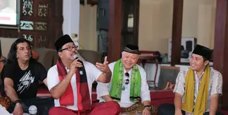 Era tahun 1990 sampai 2000-an, program televisi Indonesia diwarnai dengan salah satu acaranya yang cukup fenomenal. Si Doel Anak Sekolahan, sempat menjadi tontonan favorit para masyarakat Indonesia. (Adrian Putra/Bintang.com)