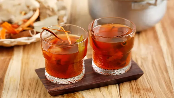 wedang uwuh jamu minuman tradisional