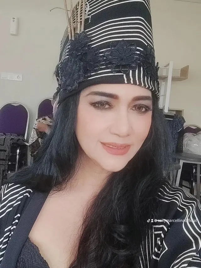 Potret Terbaru Sally Marcellina Sekarang, Dulu Jadi Gadis Warkop DKI Berperan Sebagai Pacar Kasino