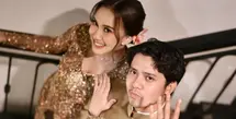 Meski momen spesial ini sudah berlangsung pada 24 Mei 2025 lalu, pasangan aktor dan penyanyi ini baru mengunggah foto-foto manis mereka pada Senin (16/6). [@raissarmdhn].