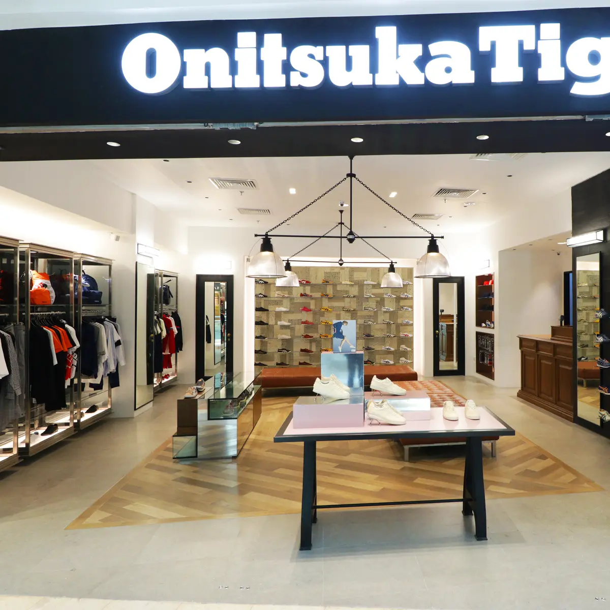 Toko onitsuka sales jakarta