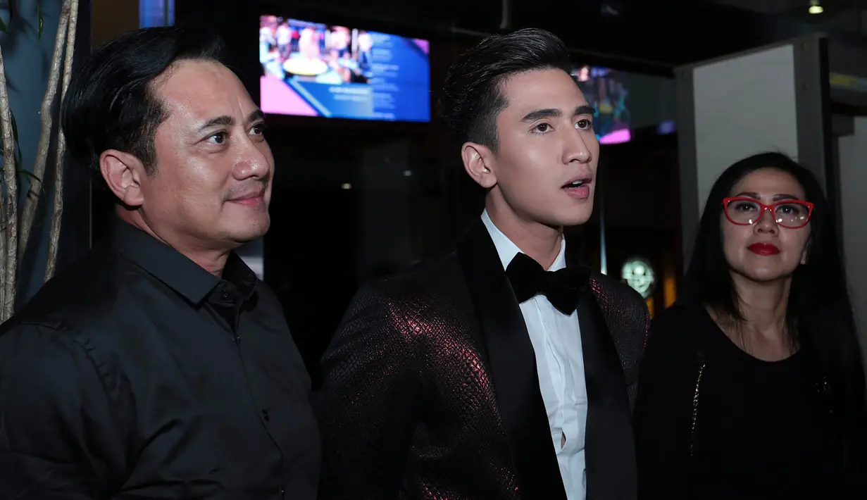 Pesinetron Verrell Bramasta tak mau mempermasalahkan terkait siapa penyebar video ciuman dengan putri penyanyi Ruth Sahanaya, Nadine Waworuntu. Bagi putra Venna Melinda itu, nasi sudah menjadi bubur. (Deki Prayoga/Bintang.com)