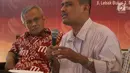Politisi PDI Perjuangan Aria Bima dan Pakar Komunikasi UNDIP Moch Yulianto saat rilis survei Kepemimpinan Nasional dan Kinerja Pemerintah di Jakarta, Minggu (22/10). (Liputan6.com/Fery Pradolo)