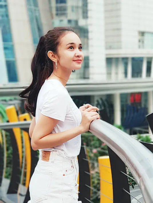 (Instagram/michelleziu)