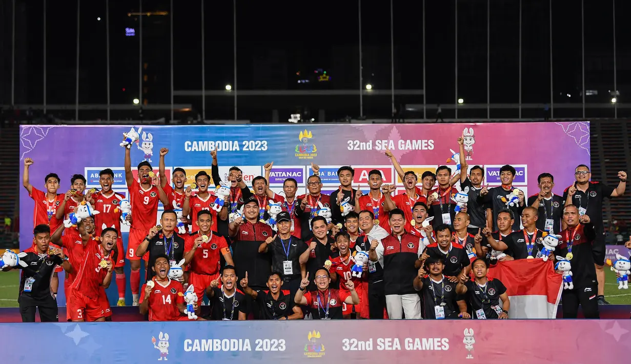 Kesuksesan pasukan Indra Sjafri mengakhiri puasa emas sepak bola putra SEA Games sejak 1991. (Nhac NGUYEN/AFP)
