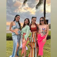 Intip penampilan tiga kakak ipar Jessica Mila di resepsi pernikahan sesi finale (@jesicamila03)