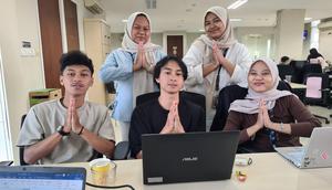 Nariza Riskantia Haya bersama Khaalish Azzah Luthfiyyah, Rizqi Tri Novitasari, Mochamad Thoriq Nur Furqon, dan Juventus Filadelfia.