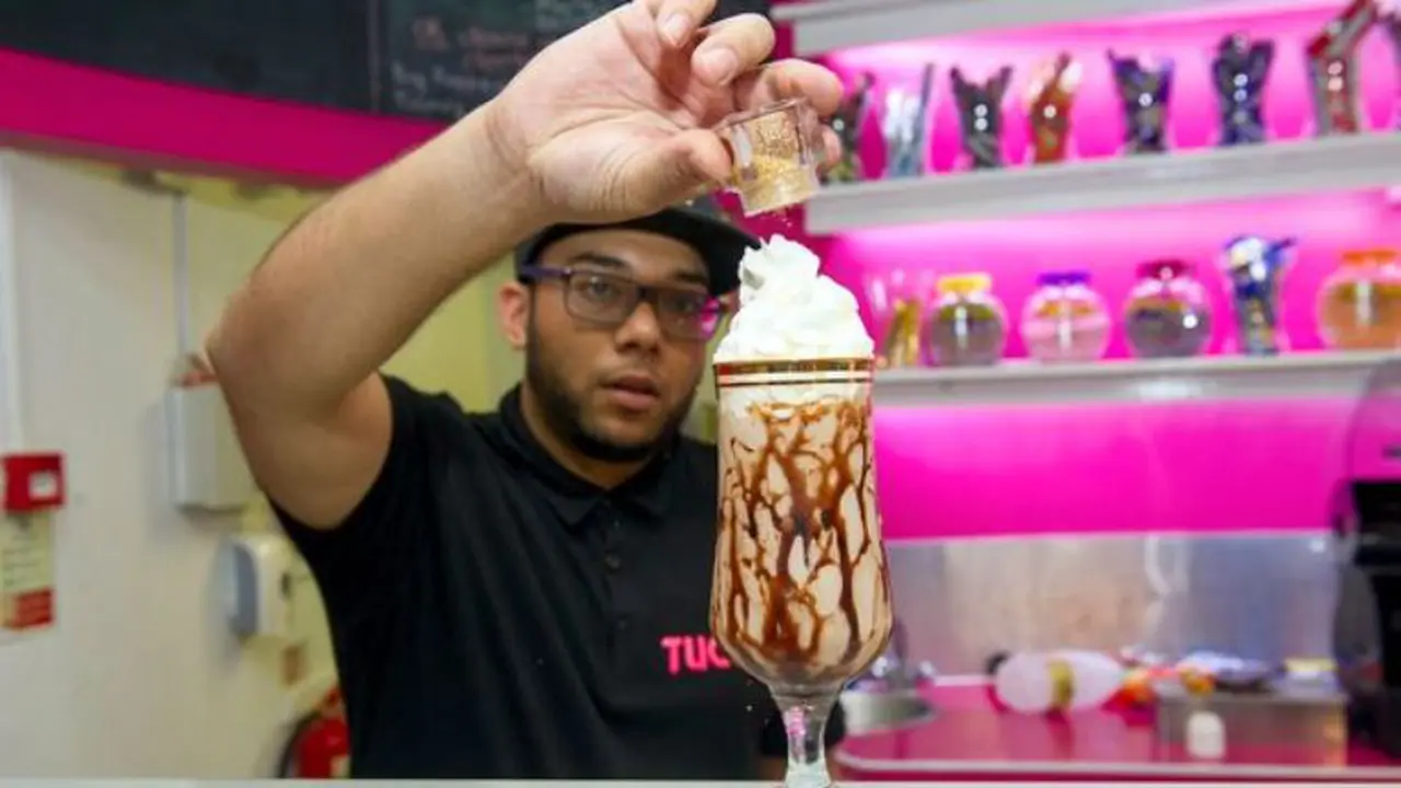 Aneh, Milkshake Ini Dibuat dari Emas 22 Karat