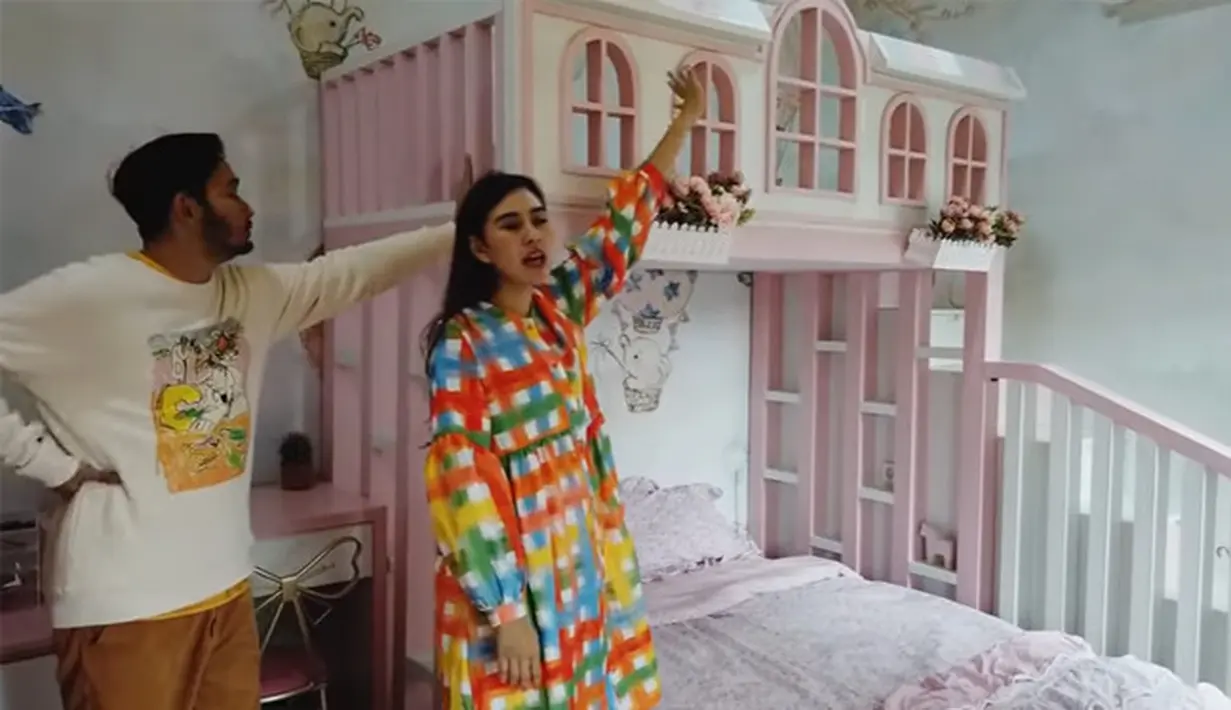 Rumah baru Syahnaz Sadiqah dan Jeje Govinda (Youtube/ Jeje & Nanas Channel)