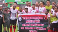 Ucapan selamat HUT ke-103 PSM dari tim Persipura. (Bola.com/Abdi Satria)