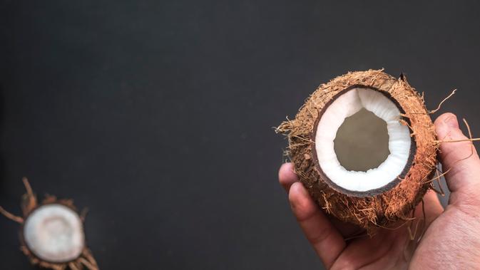 Ilustrasi Buah Kelapa (Foto: Mike/Pexels.com)