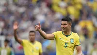 Casemiro Resmi Gabung Inter Miami, Siap Jalani Petualangan Baru Bersama Lionel Messi