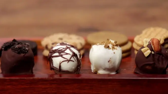 Bola-bola Cookies, Gantikan Kue Kering Lebaran yang Sudah Habis