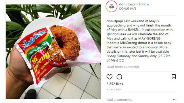 Baru-baru ini ramai diperbicangkan warganet tentang mi instan donat goreng.