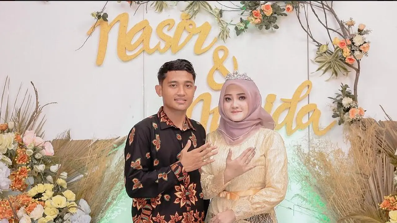 6 Potret Cantik Tunangan Muhammad Nasir yang Seorang Pramugari