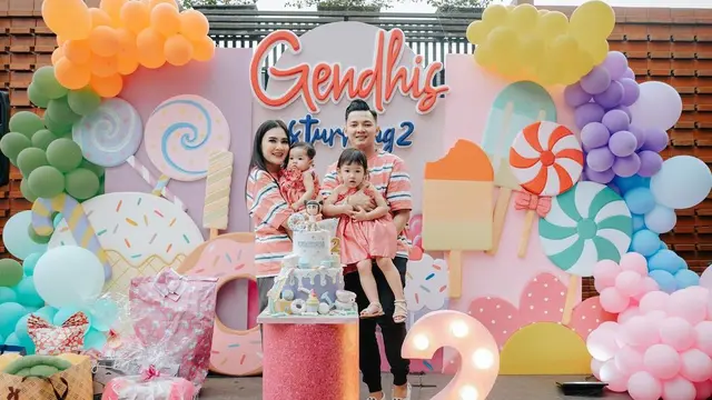 Ultah ke-2 Gendhis Anak Nella Kharisma dan Dory Harsa