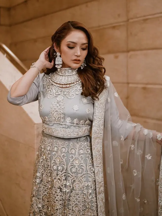 Potret Siti Badriah yang turun berat badan 10 kg pasca setahun melahirkan. (Sumber: Instagram/sitibadriahh)