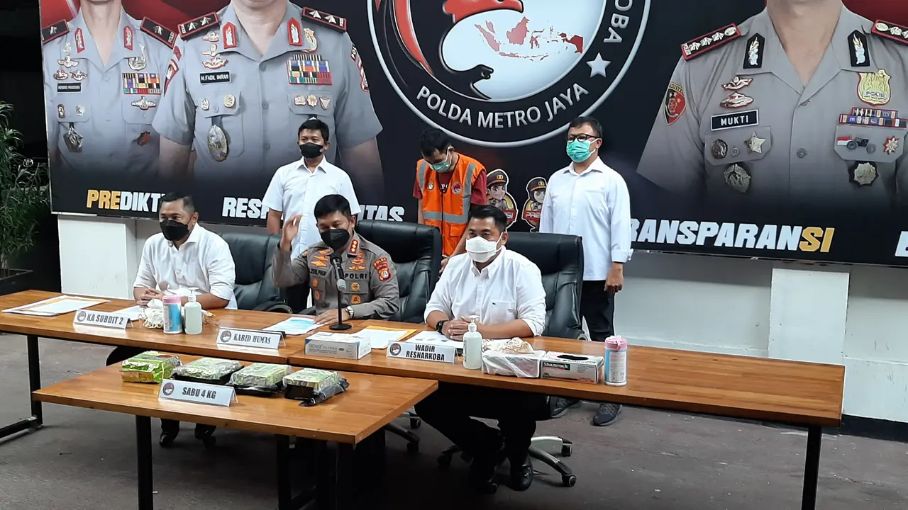 Polda Metro Jaya merilis pengungkapan kasus narkoba, Senin (10/1/2022)