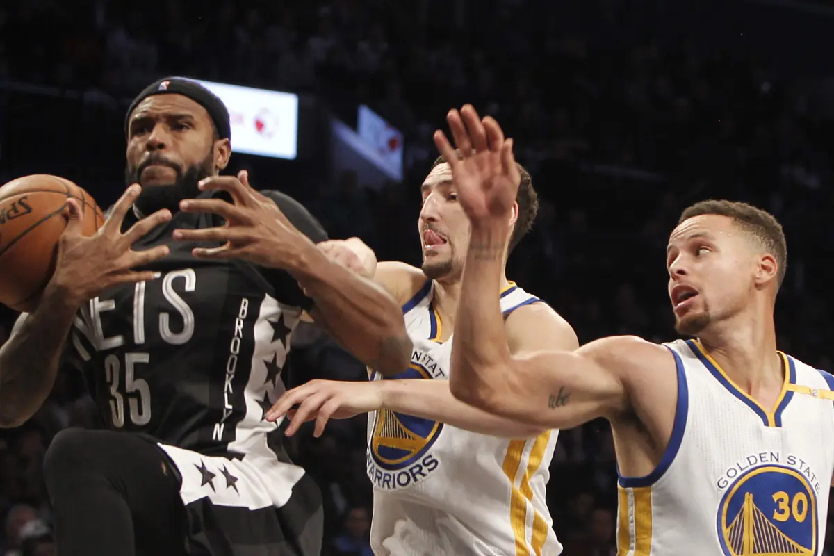 Klay Thompson Rindukan Kehadiran Stephen Curry