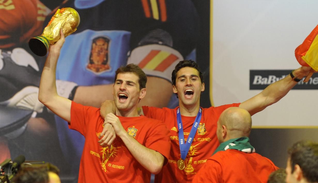 Bersama Timnas Spanyol, Alvaro Arbeloa (kanan) telah meraih gelar juara Piala Dunia 2010 dan Piala Eropa 2008,2012. (AFP/Miguel Riopa)